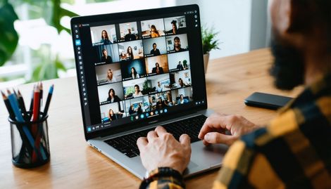 Zoom Arka Planınızı Kişiselleştirin: Video Konferanslarda Fark Yaratın