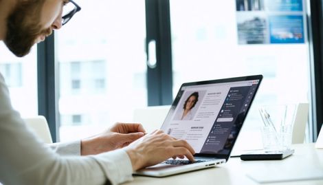 Dakikalar İçinde Etkileyici CV Hazırlama Rehberi